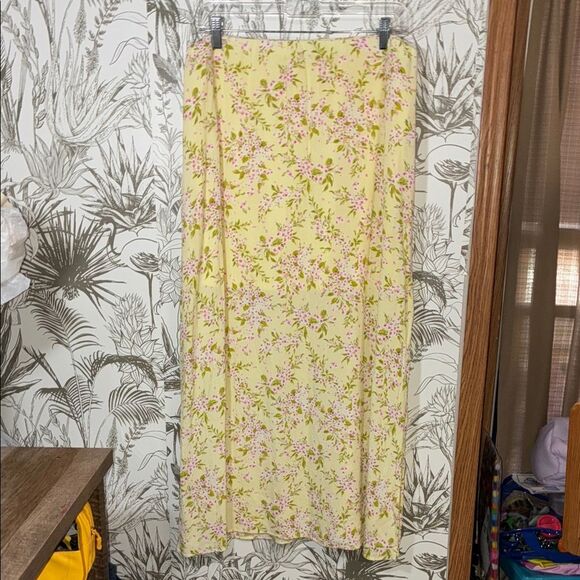 Urban Social XL Floral Yellow Skirt Slit Maxi - Picture 2 of 6
